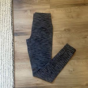 Lululemon leggings size 4